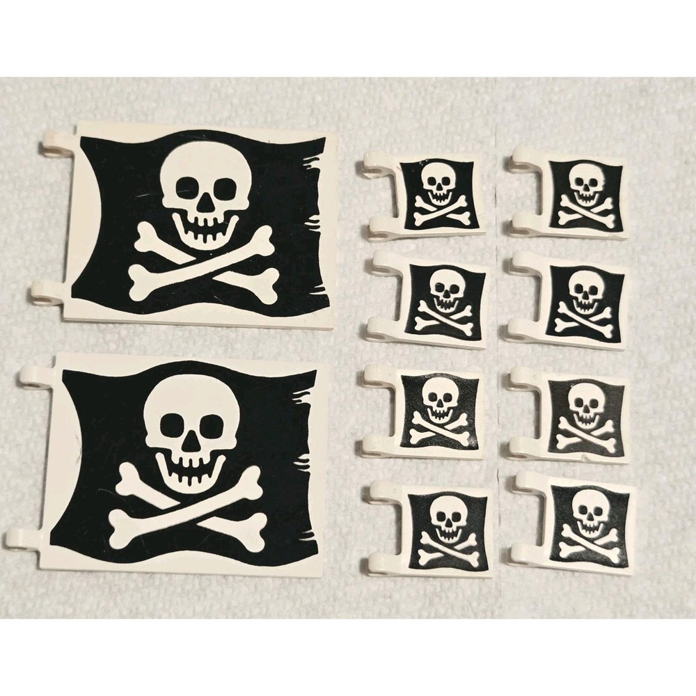 Vintage LEGO Pirates Jolly Roger Flags Large 6x5 Small 2x2 Skull Crossbones Lot